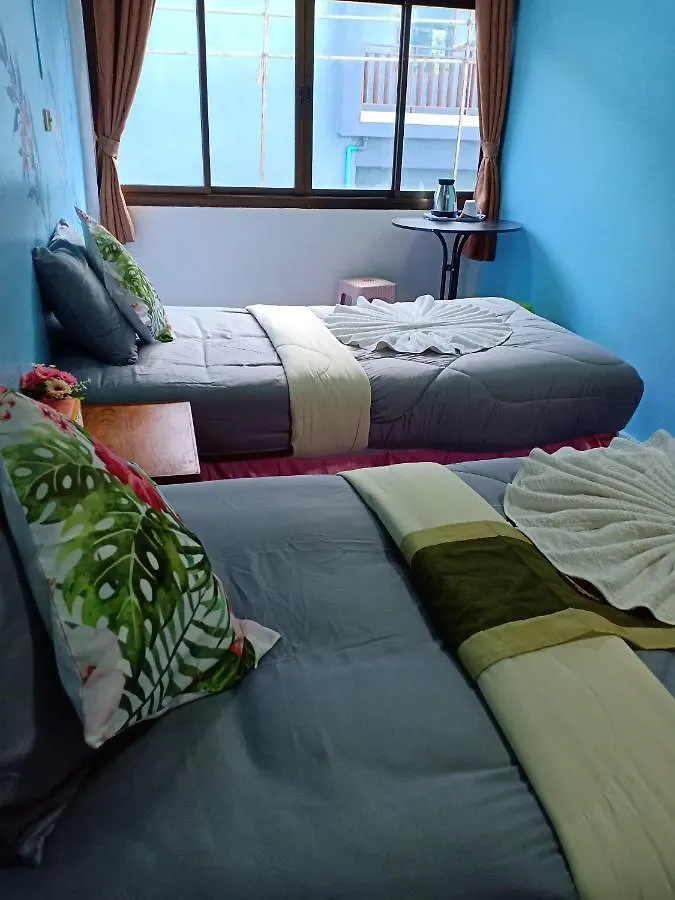 Lanta Mansion Ko Lanta 2*,